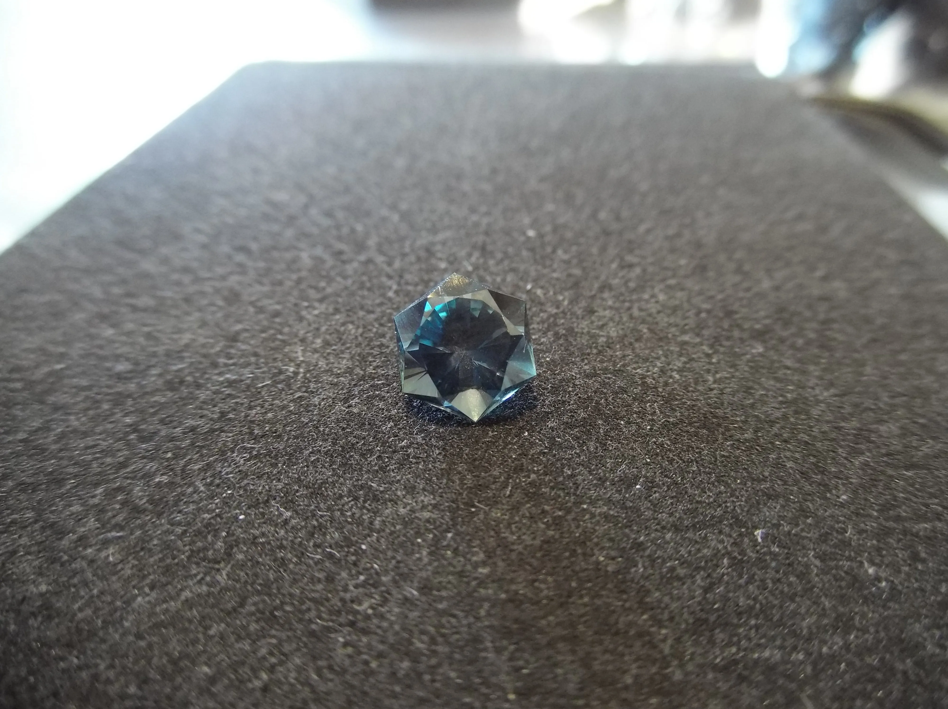 2.86ct DEEP BLUE HEATED MONTANA SAPPHIRE